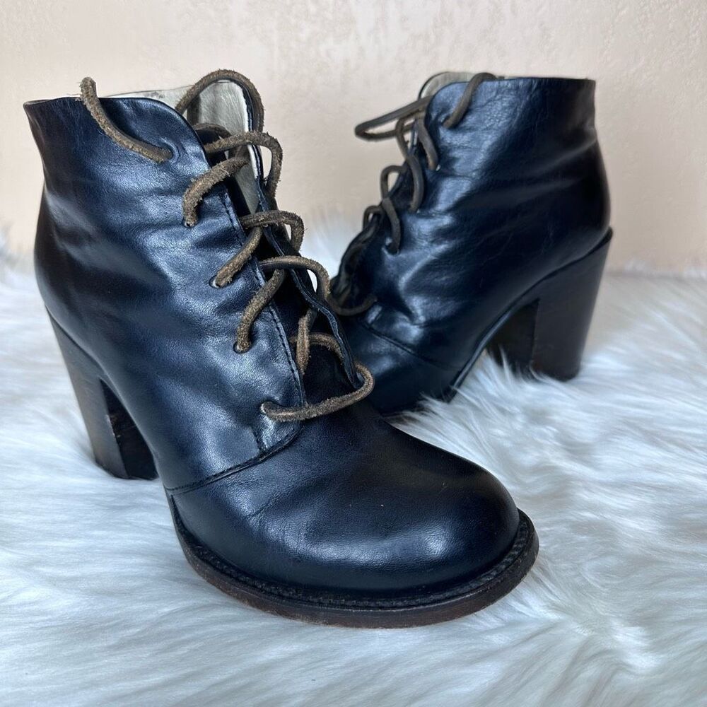 Freebird by Steven Beck Lace Up Booties Size 9